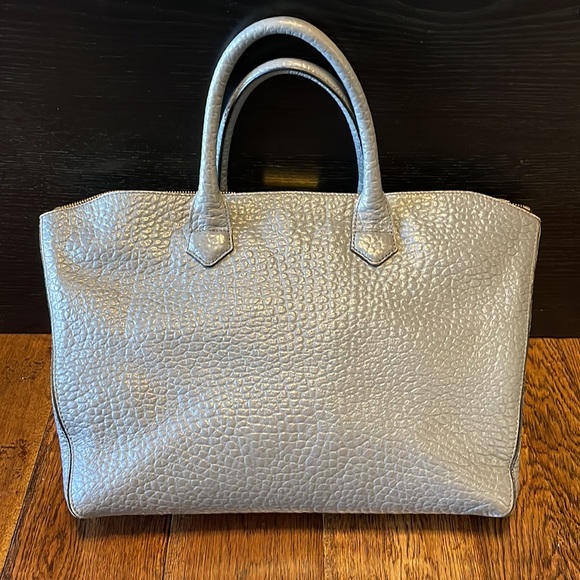 Authentic Burberry Pebbled Leather Tote - Dewsbury - Picture 5 of 16